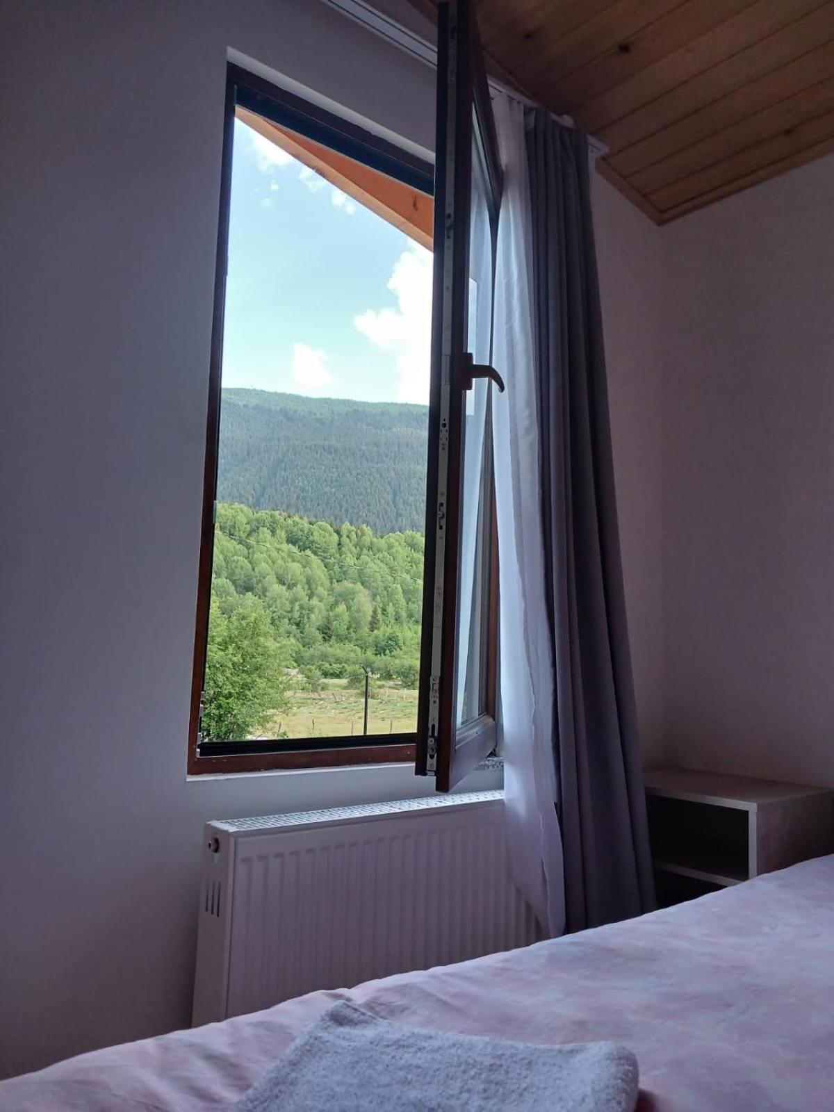 Cottage Qel Mestia Szoba fotó